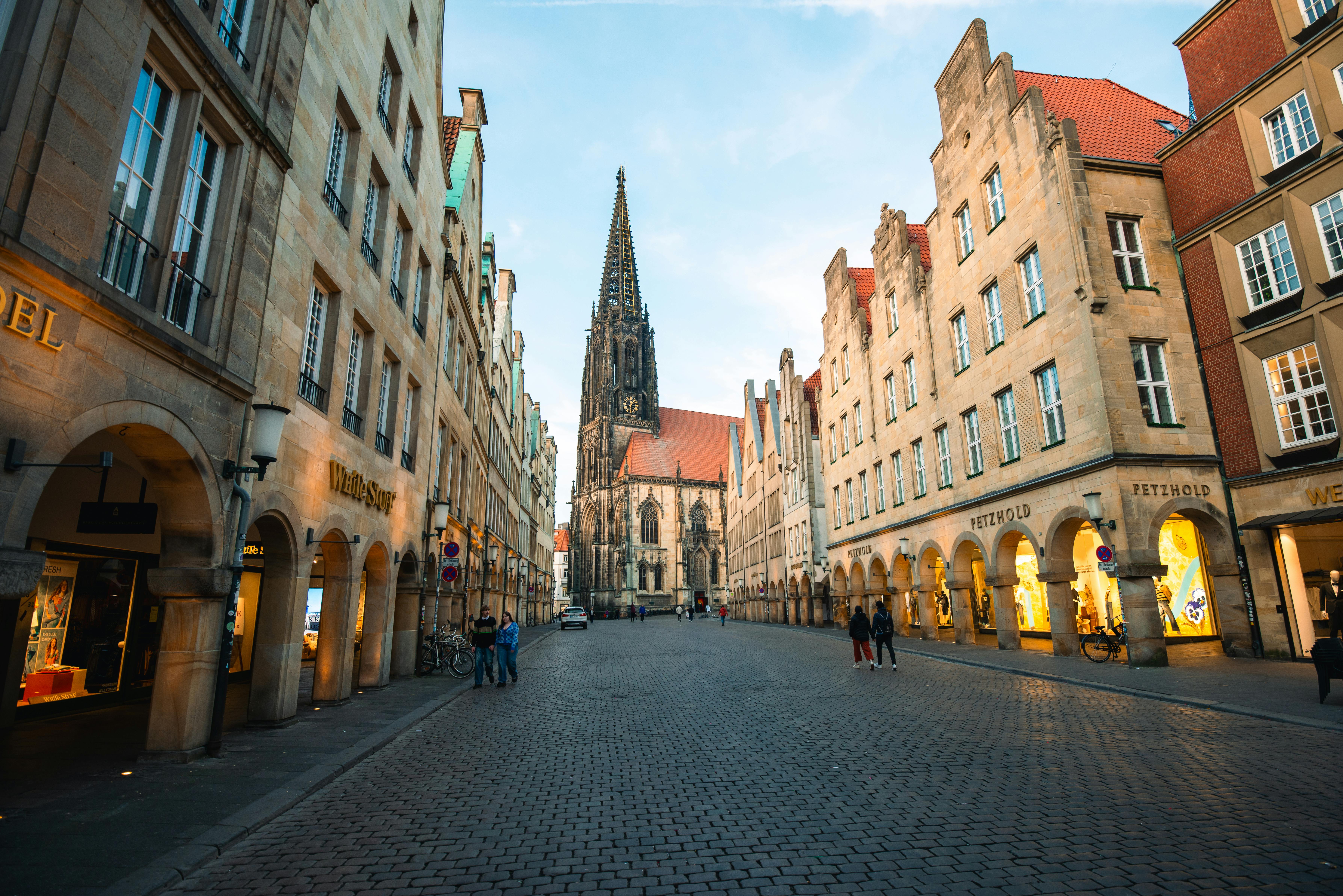 Bild vom Münster Prinzipalmarkt, Ludgerikirche und Rathaus